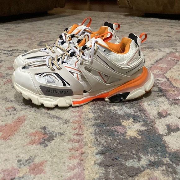 No box - Picture 2 of 4